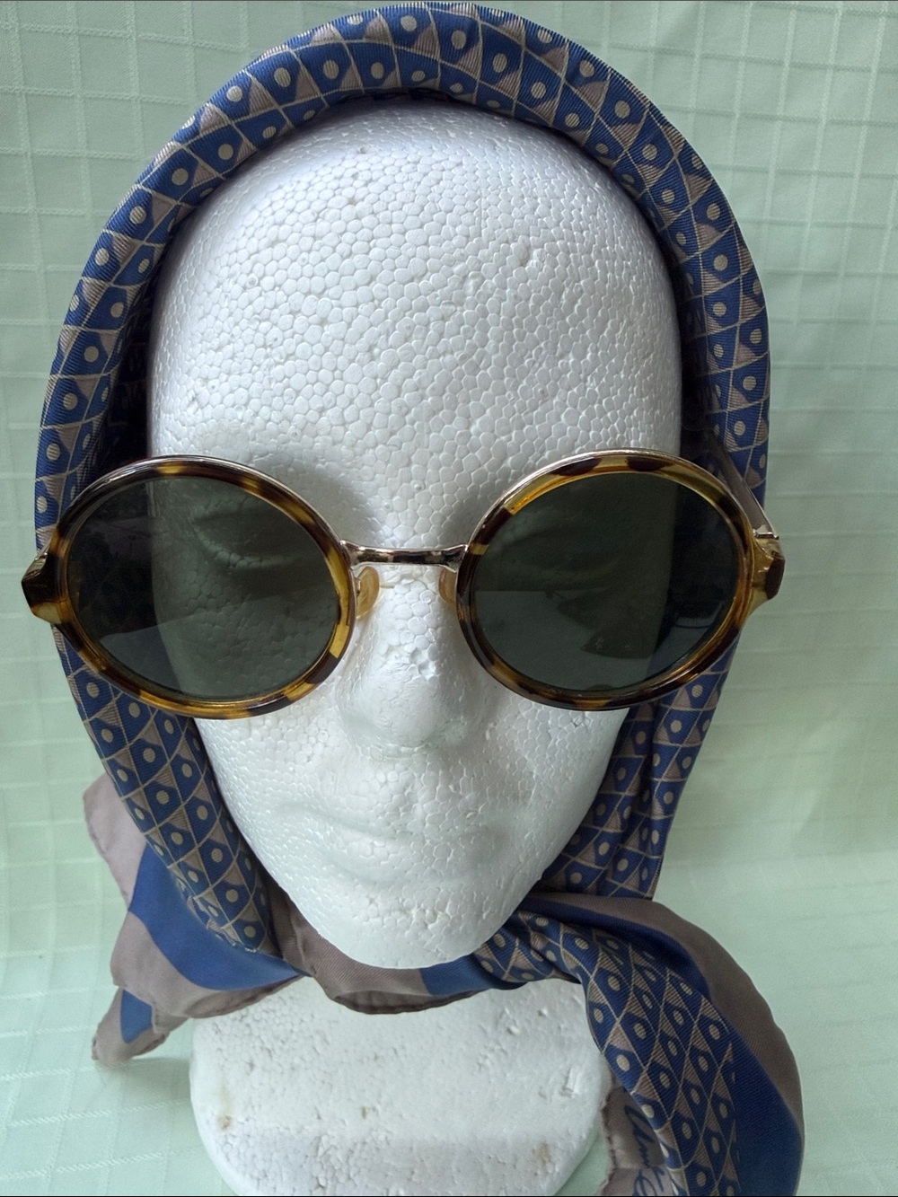 Vintage Round Tortoiseshell Sunglasses - Brown